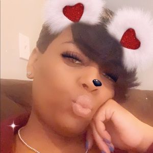 Meet your Posher, Timika